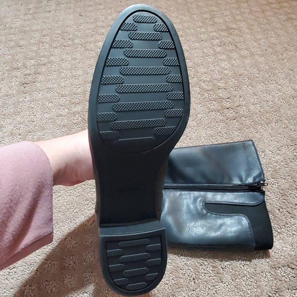 NWT Black Easy Street Knee High Wide Calf Boots - Picture 3 of 3